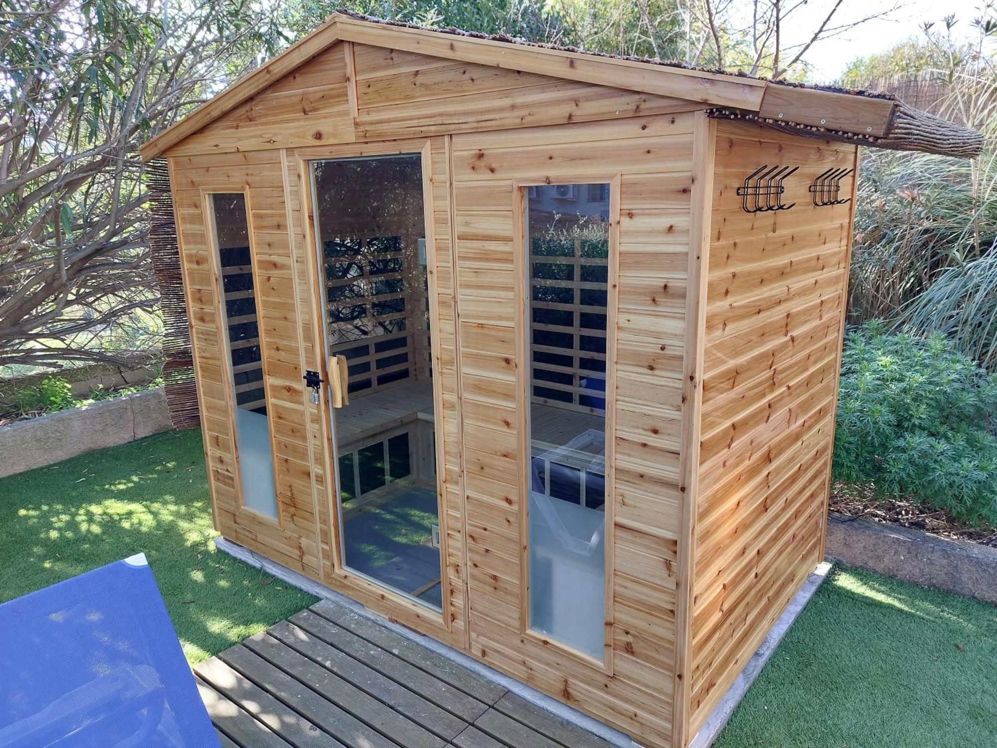 Hotel Les Jardins De Bormes, Sauna & Jacuzzi Exterior photo