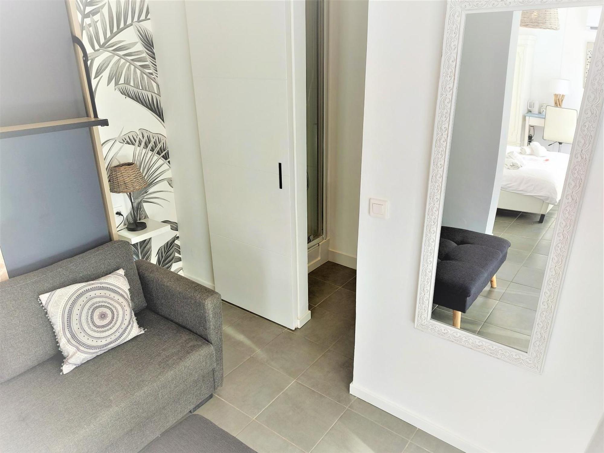 Hotel Les Jardins De Bormes, Sauna & Jacuzzi Room photo