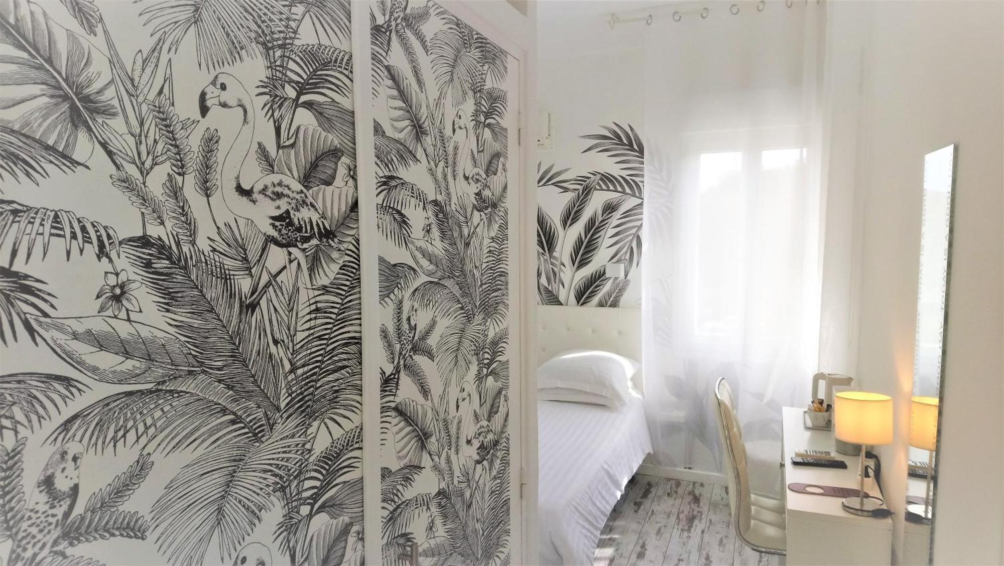 Hotel Les Jardins De Bormes, Sauna & Jacuzzi Room photo